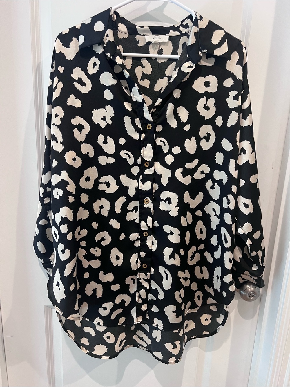 Entro Button-Down Blouse Size Small - oversized see measurements